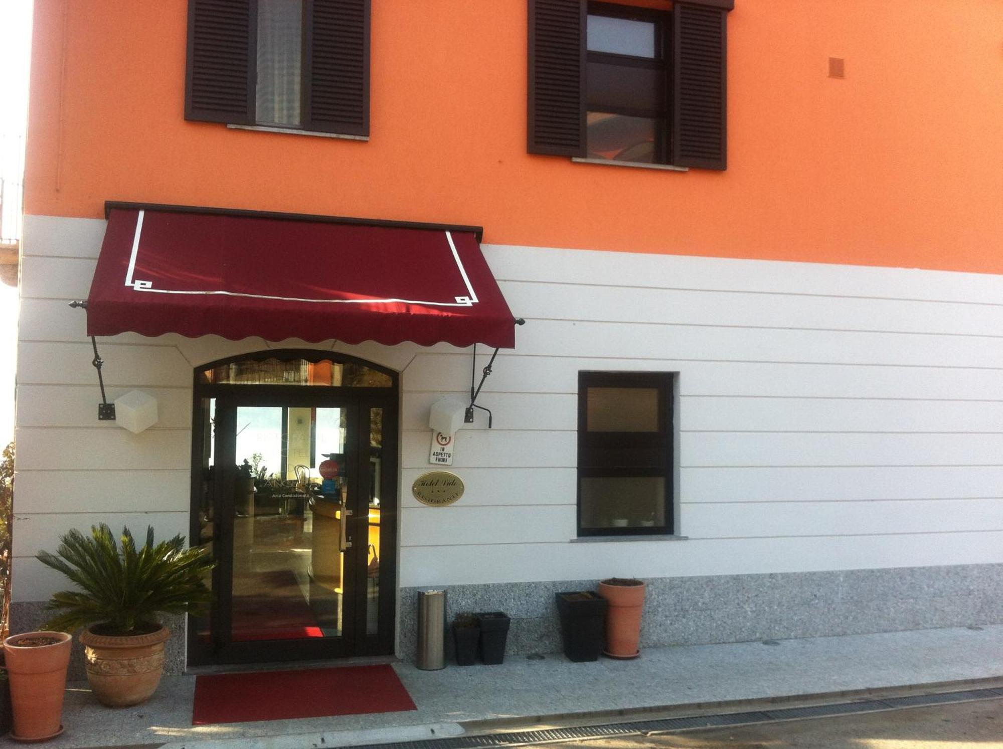 Hotel Lido Ranco Exterior photo