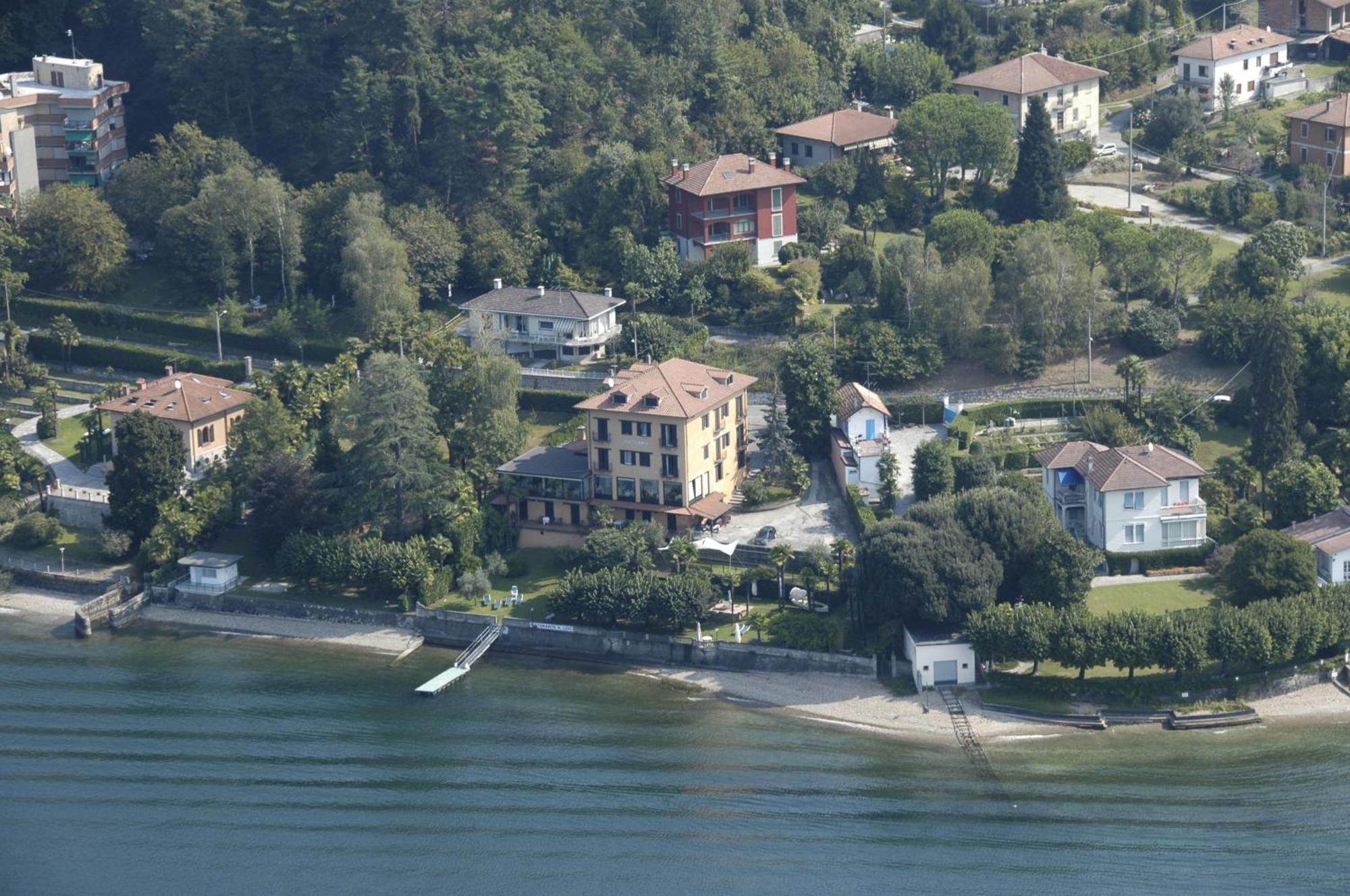 Hotel Lido Ranco Exterior photo
